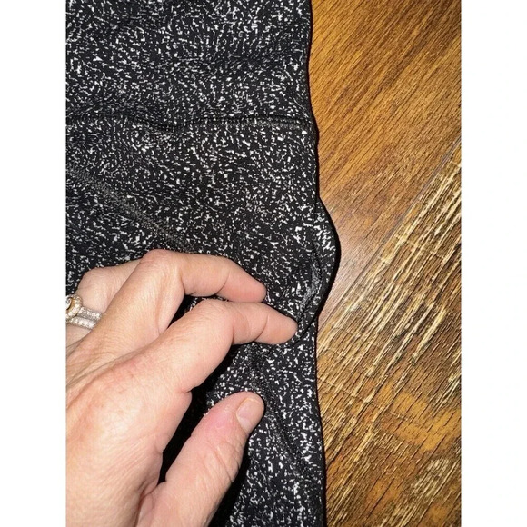 Athleta lightning static 7/8 tights Size XS - Picture 5 of 7
